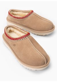 Ugg - Kapcie damskie UGG W TASMAN. Kolor: beżowy