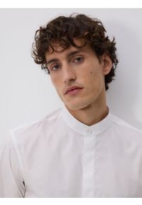 Reserved - Bawełniana koszula slim fit - biały. Kolor: biały. Materiał: bawełna