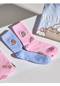 Sinsay - Bawełniane skarpetki z haftem 2 pack Pusheen the Cat - wielobarwny. Materiał: bawełna. Wzór: haft #1