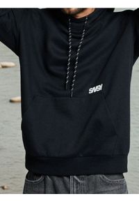 Sinsay - Bluza hoodie z wysokim kołnierzem - czarny. Kolor: czarny