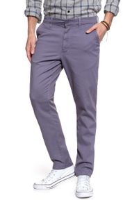 Wrangler - WRANGLER SPODNIE MĘSKIE CHINO CADET PURPLE W16LR333P. Materiał: materiał #7