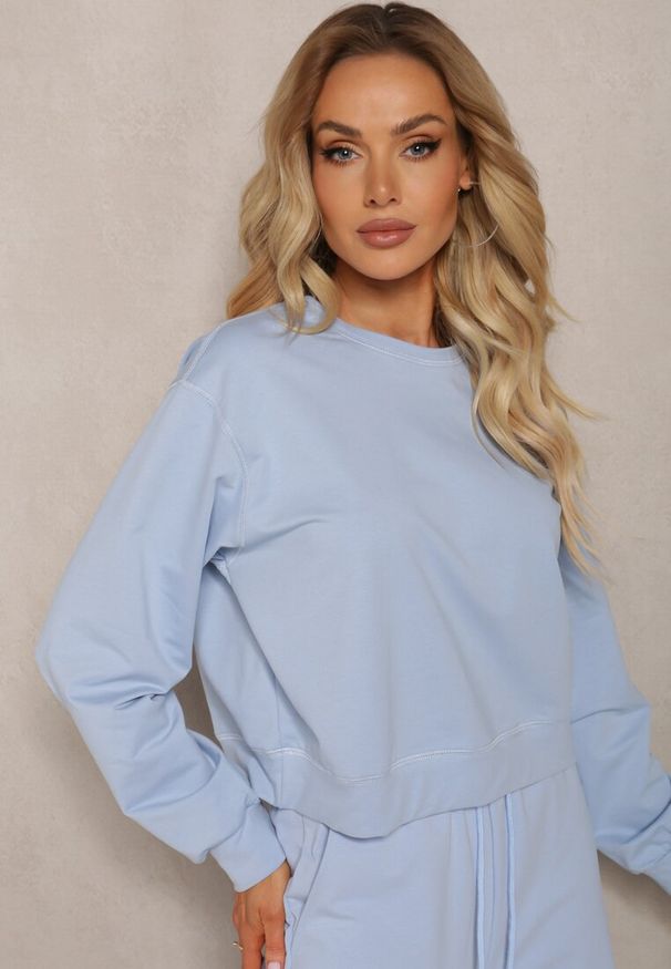 Renee - Jasnoniebieska Oversize Bluza z Bawełny o Krótkim Fasonie Sibolla. Kolor: niebieski. Materiał: bawełna. Długość: krótkie