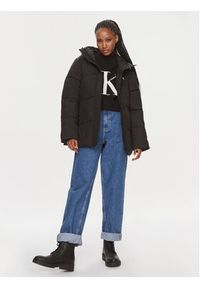 Calvin Klein Jeans Kurtka puchowa J20J221896 Czarny Regular Fit. Kolor: czarny. Materiał: puch, syntetyk