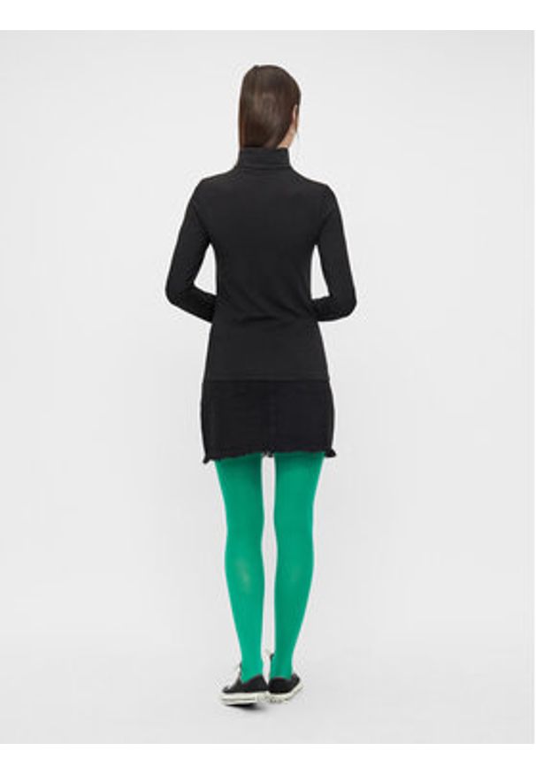 Pieces Golf 17108494 Czarny Slim Fit. Typ kołnierza: golf. Kolor: czarny. Materiał: bawełna