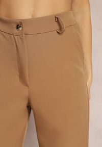 Renee - Beżowe Spodnie Regular Garniturowe Rada. Kolor: beżowy. Materiał: tkanina #3