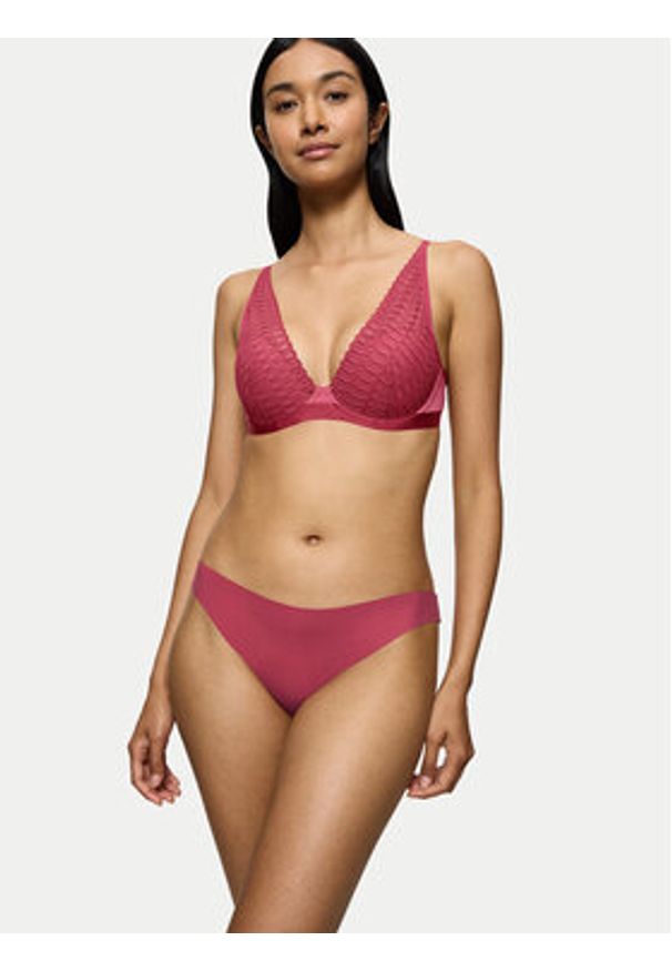 Triumph Stringi Pretty 10222212 Czerwony. Kolor: czerwony. Materiał: syntetyk