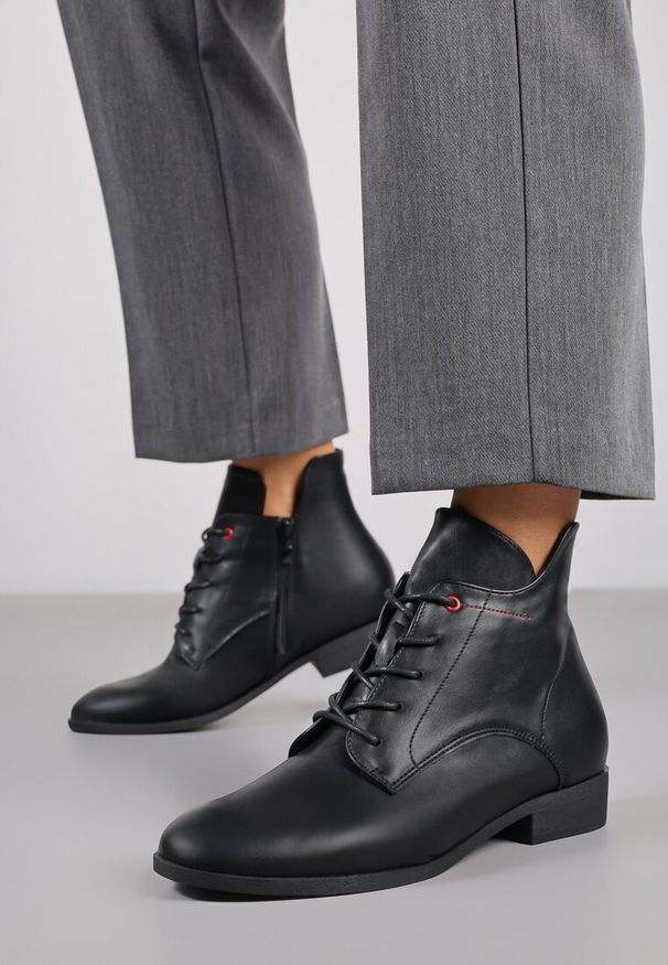 Born2be - Czarne Botki Typu Trzewiki Vices Indice. Okazja: na co dzień. Kolor: czarny. Materiał: skóra, lakier, jeans. Styl: elegancki, casual, klasyczny