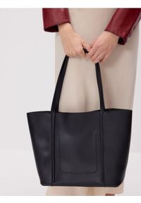 Reserved - Torebka shopper - czarny. Kolor: czarny. Materiał: skórzane. Styl: klasyczny #1