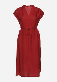 Born2be - Bordowa Wiskozowa Sukienka Pudełkowa z Cienkim Paskiem i Kieszeniami Lumivorae. Okazja: na co dzień. Kolekcja: plus size. Kolor: czerwony. Materiał: wiskoza. Typ sukienki: proste, dla puszystych. Styl: elegancki, casual #5
