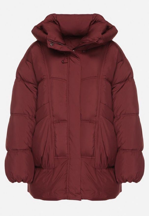 Born2be - Bordowa Pikowana Kurtka o Kroju Oversize z Kapturem Galandia. Okazja: na spacer, na co dzień. Typ kołnierza: kaptur. Kolor: czerwony. Materiał: jeans, poliester. Styl: casual, elegancki
