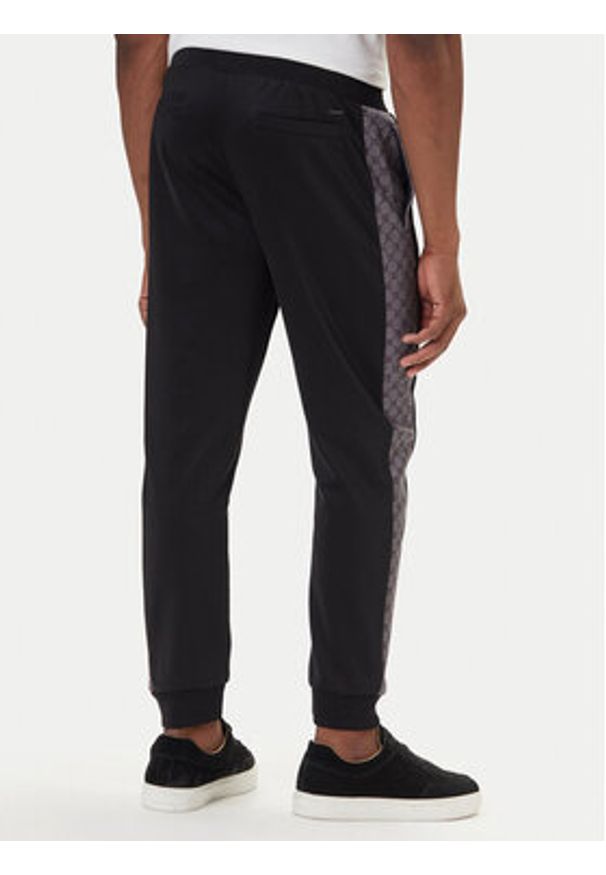 JOOP! Spodnie dresowe 17 JJ-48Ionnito 30049571 Czarny Regular Fit. Kolor: czarny. Materiał: bawełna