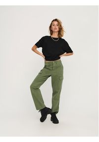 only - ONLY Spodnie materiałowe 15300976 Zielony Loose Fit. Kolor: zielony. Materiał: bawełna