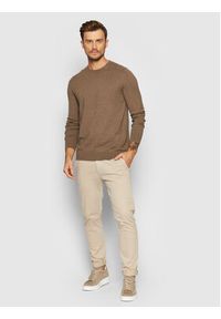 Selected Homme Sweter Berg 16074682 Brązowy Regular Fit. Kolor: brązowy. Materiał: bawełna