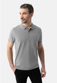 Volcano - Koszulka polo O-TAFFY. Okazja: na co dzień. Typ kołnierza: polo. Materiał: materiał, bawełna. Długość rękawa: krótki rękaw. Długość: krótkie. Styl: casual, klasyczny #1