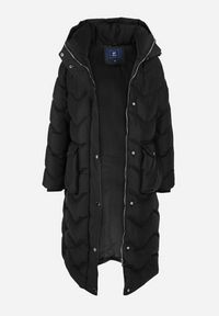 Born2be - Czarna Kurtka Pikowana z Paskiem Jalogi. Okazja: na co dzień. Typ kołnierza: komin. Kolor: czarny. Materiał: wełna, materiał. Długość rękawa: długi rękaw. Długość: długie. Sezon: zima. Styl: casual #3