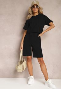 Renee - Czarny Komplet Dresowy Bluza z Kapturem i Krótkimi Rękawami oraz Szorty Choana. Kolor: czarny. Materiał: dresówka