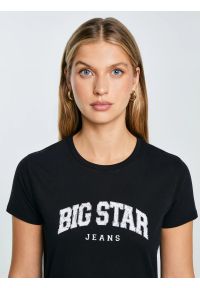 Big-Star - Koszulka damska bawełniana z logo BIG STA czarna Ramila 906. Okazja: na co dzień, na spacer. Kolor: czarny. Materiał: bawełna. Długość rękawa: krótki rękaw. Długość: krótkie. Wzór: nadruk. Styl: klasyczny, casual #6