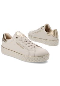 Beżowe Sneakersy Marco Tozzi Sportowe Obuwie Damskie. Zapięcie: sznurówki. Kolor: beżowy. Materiał: guma, materiał. Wzór: geometria #7