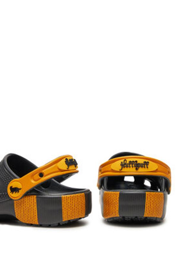 Crocs Klapki Harry Potter Classic Hufflepuff Clog K 210544 Czarny. Kolor: czarny