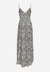 Born2be - Czarno-Biała Bawełniana Sukienka na Regulowanych Ramiączkach z Kopertowym Dekoltem Desvima. Okazja: na co dzień. Kolor: czarny. Materiał: bawełna. Długość rękawa: na ramiączkach. Wzór: nadruk. Sezon: lato. Typ sukienki: kopertowe. Styl: klasyczny, casual, elegancki #6