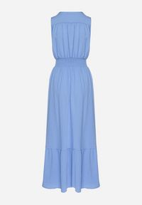 Born2be - Niebieska Sukienka o Rozkloszowanym Kroju Bez Rękawów z Kopertowym Dekoltem Filoria. Typ kołnierza: dekolt kopertowy. Kolor: niebieski. Długość rękawa: bez rękawów. Typ sukienki: kopertowe. Styl: elegancki #6