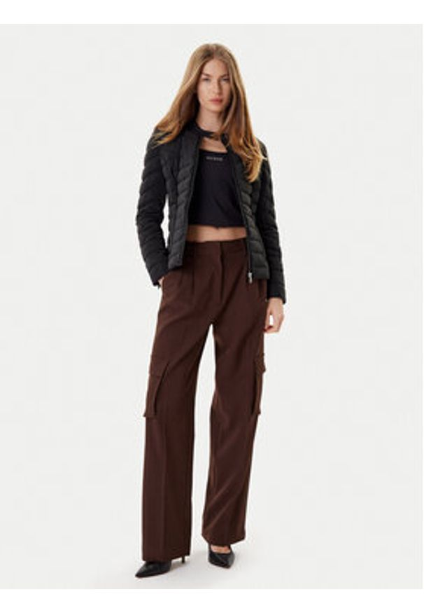 Guess Kurtka przejściowa W5YL13 WHDQ0 Czarny Regular Fit. Kolor: czarny. Materiał: syntetyk