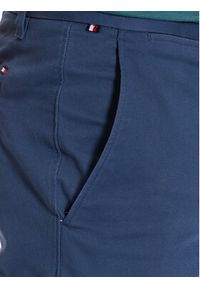 TOMMY HILFIGER - Tommy Hilfiger Chinosy Bleecker MW0MW26619 Granatowy Slim Fit. Kolor: niebieski. Materiał: bawełna
