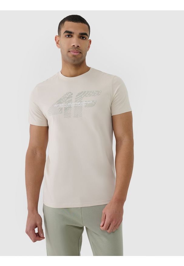 4f - 4F T-shirt regular z nadrukiem męski - beżowy XXL. Okazja: na co dzień. Kolor: beżowy. Materiał: dzianina, jersey, bawełna. Długość rękawa: krótki rękaw. Długość: krótkie. Wzór: nadruk. Styl: sportowy, klasyczny, casual