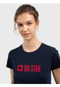 Big-Star - Koszulka damska z nadrukiem na piersi granatowa Elenoria 403. Okazja: na spacer. Kolor: niebieski. Materiał: dzianina, jeans, skóra. Wzór: nadruk. Styl: sportowy, klasyczny, elegancki