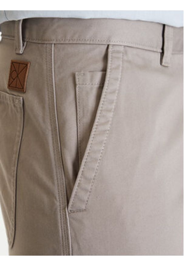 Calvin Klein Jeans Szorty materiałowe 90s LV04RD603G Beżowy Baggy Fit. Kolor: beżowy. Materiał: bawełna