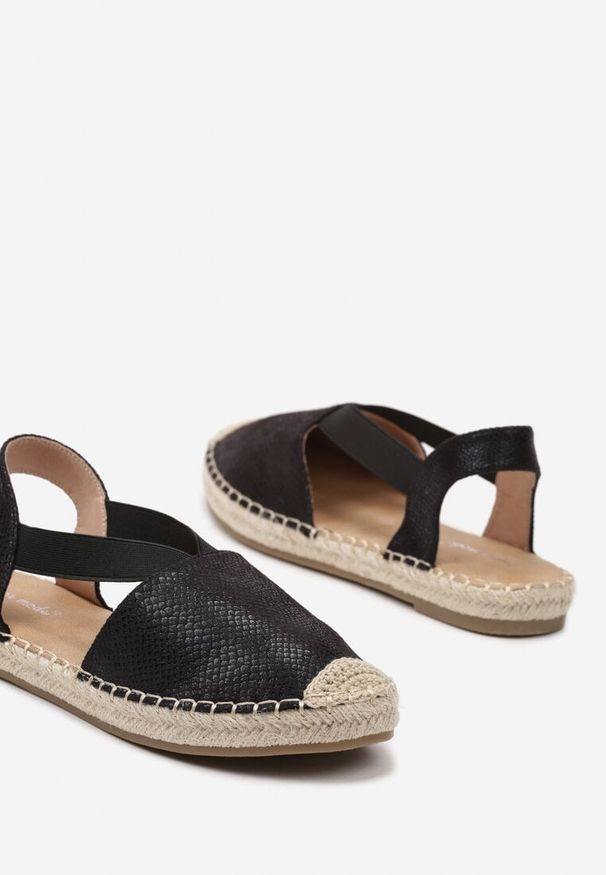 Renee - Czarne Espadryle z Ekoskóry na Płaskiej Podeszwie Cecilas. Okazja: na co dzień. Kolor: czarny. Materiał: len. Sezon: lato. Obcas: na płaskiej podeszwie. Styl: boho, casual