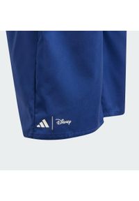 Szorty Adidas X Disney Mickey & Friends Swim 5 Inch. Kolor: biały, wielokolorowy, niebieski. Materiał: materiał. Wzór: motyw z bajki