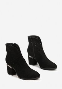 Born2be - Czarne Botki na Ozdobnym Słupku z Ażurową Cholewką z Ekozamszu Fionela. Wysokość cholewki: za kostkę. Zapięcie: zamek. Kolor: czarny. Szerokość cholewki: normalna. Wzór: ażurowy. Obcas: na słupku. Styl: boho #4