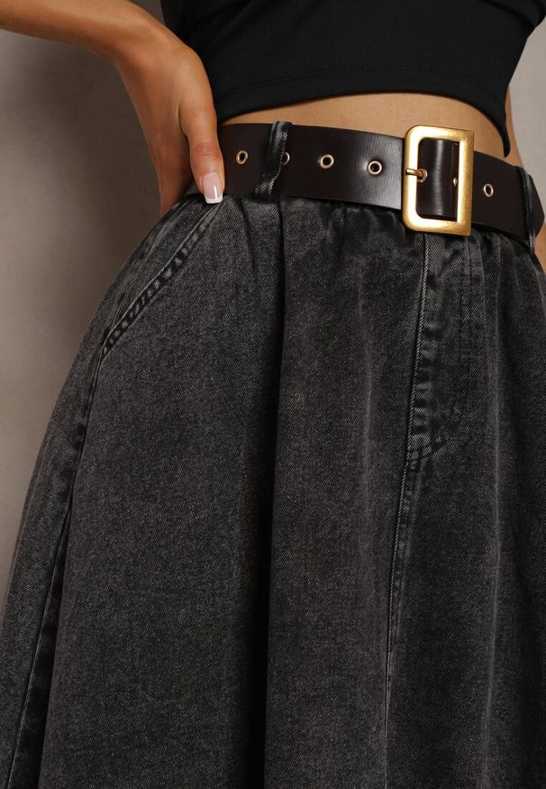 Renee - Czarna Rozkloszowana Spódnica Jeansowa Midi z Paskiem Wendlla. Kolor: czarny. Materiał: jeans
