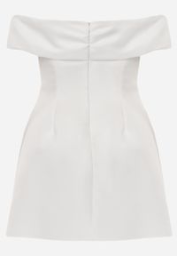 Renee - Biała Koktajlowa Sukienka Hiszpanka VICES Typu Bombka Iaonara. Typ kołnierza: dekolt hiszpanka. Kolor: biały. Materiał: poliester. Typ sukienki: bombki. Styl: wizytowy #5