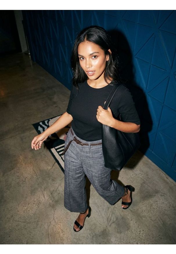 Sinsay - Spodnie cullote z domieszką lnu - niebieski. Kolor: niebieski. Materiał: len