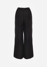 Born2be - Czarne Szerokie Spodnie z Wiskozy Zyona. Okazja: do pracy, na co dzień. Kolor: czarny. Materiał: wiskoza. Styl: klasyczny, casual #4