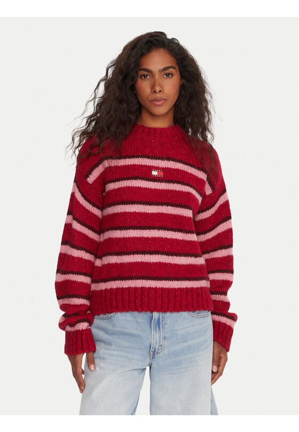 Tommy Jeans Sweter Badge DW0DW21679 Czerwony Relaxed Fit. Kolor: czerwony. Materiał: syntetyk