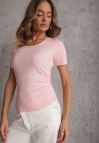 Renee - Różowy T-shirt w Prążki z Marszczeniami po Bokach Nedala. Okazja: na co dzień. Kolor: różowy. Wzór: prążki. Styl: casual, elegancki #6
