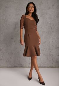 Renee - Brązowa Sukienka VICES o Taliowanym Kroju z Rękawami z Koronki Metirei. Kolor: brązowy. Materiał: koronka. Wzór: koronka. Styl: elegancki #5