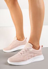 Renee - Różowe Buty Sportowe Sneakersy z Tłoczonym Wzorem Amosira. Okazja: na spacer. Kolor: różowy. Materiał: jeans, skóra. Sezon: wiosna. Wysokość obcasa: bez obcasa. Sport: turystyka piesza #1