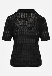 Renee - Czarna Wiskozowa Bluzka z Szydełkowym Wzorem Kołnierzykiem i Guzikami Lasthythia. Okazja: na co dzień. Kolor: czarny. Materiał: wiskoza. Styl: casual #8