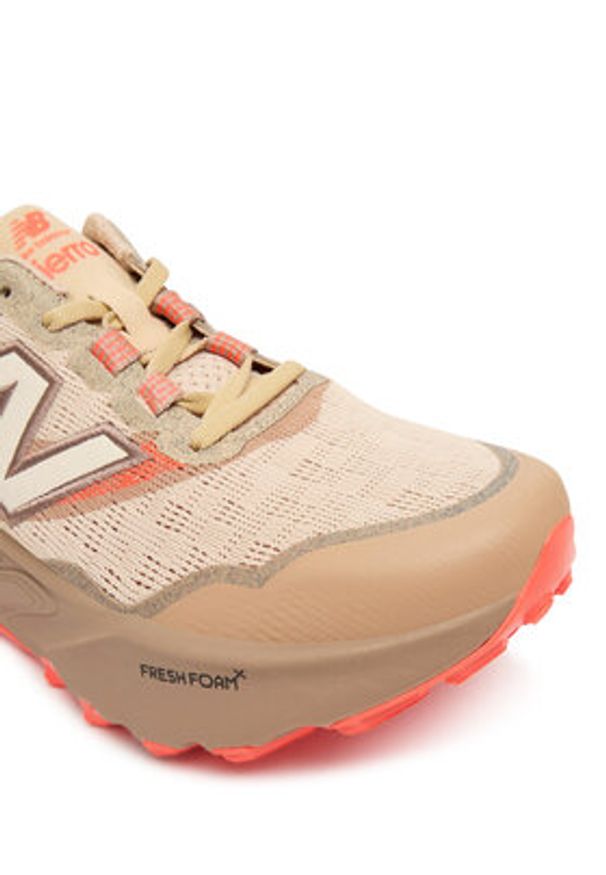 New Balance Buty do biegania Hierro WTHIERV9 Écru. Materiał: materiał