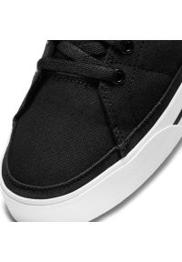 Buty Nike Court Legacy Canvas M CW6539 002 czarne. Okazja: na co dzień. Kolor: czarny. Materiał: guma. Wzór: jodełka. Sezon: jesień. Model: Nike Court. Sport: tenis