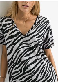 Sukienka shirtowa bonprix biało-czarny w paski zebry. Kolor: biały. Wzór: motyw zwierzęcy, paski #7
