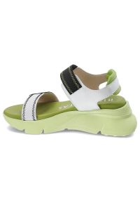 Zielone Sandały Hispanitas Wygodne Obuwie Damskie. Okazja: na co dzień. Zapięcie: rzepy. Kolor: zielony. Materiał: materiał, skóra. Wzór: paski. Styl: casual #3