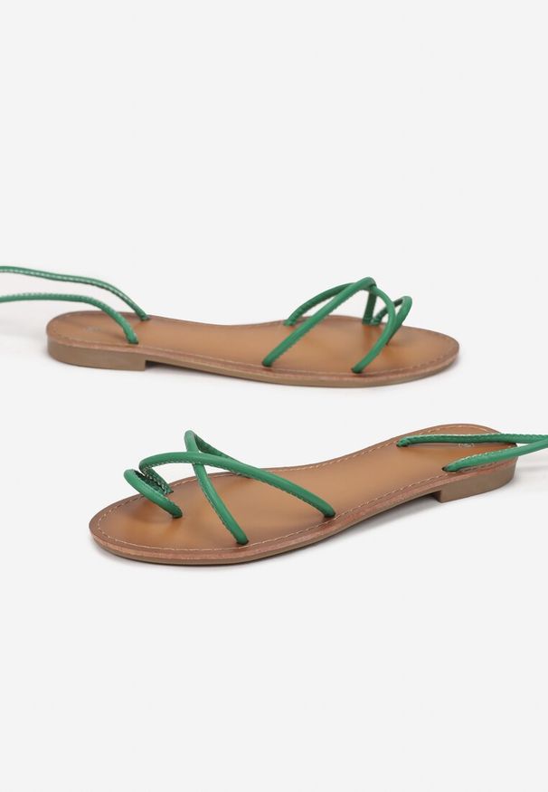 Born2be - Zielone Sandały Parthomene. Zapięcie: pasek. Kolor: zielony. Wzór: paski. Obcas: na obcasie. Styl: klasyczny. Wysokość obcasa: niski