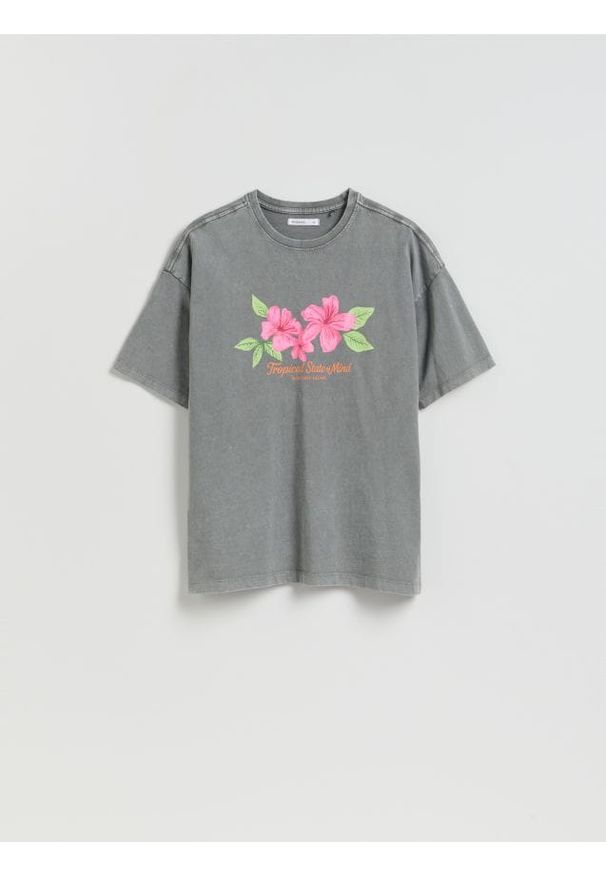 Reserved - T-shirt z nadrukiem - ciemnoszary. Kolor: szary. Materiał: dzianina, bawełna. Wzór: nadruk