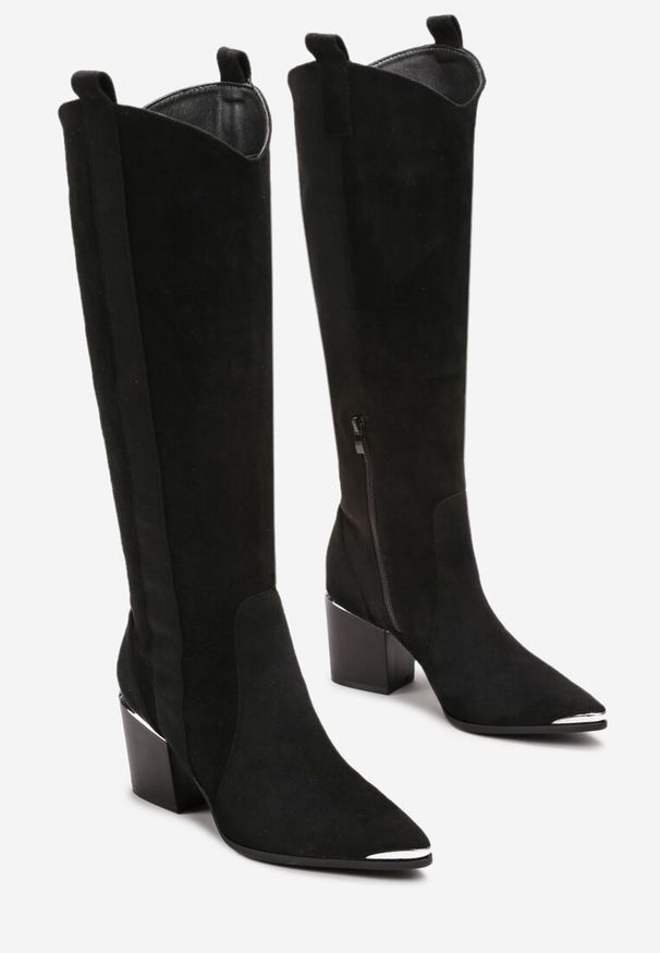 Renee - Czarne Kozaki Kowbojki przed Kolano z Metalicznym Noskiem Caspianna. Wysokość cholewki: przed kolano. Kolor: czarny