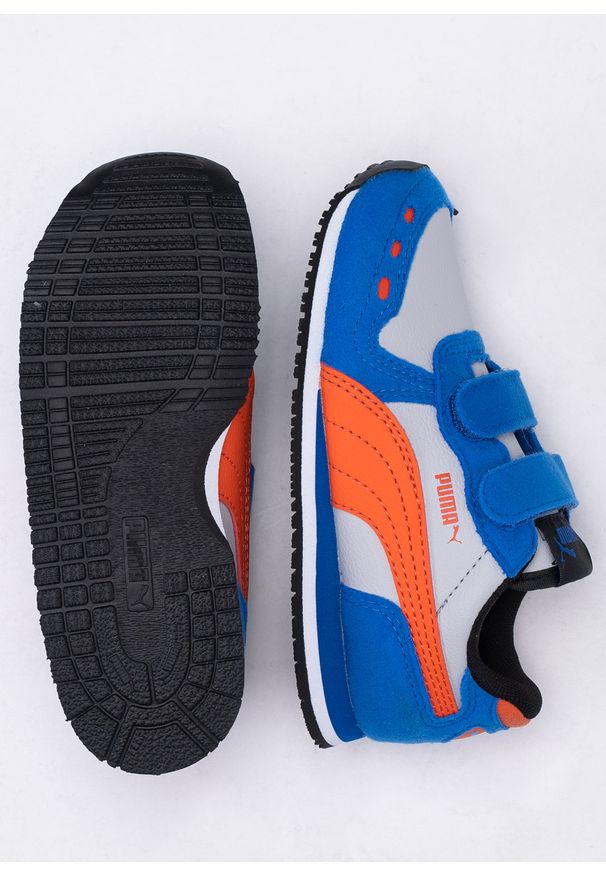 Sneakersy dziecięce niebieskie Puma Cabana Racer SL 20 V Inf. Okazja: na co dzień. Zapięcie: rzepy. Kolor: niebieski. Materiał: materiał. Szerokość cholewki: normalna. Sport: turystyka piesza, fitness